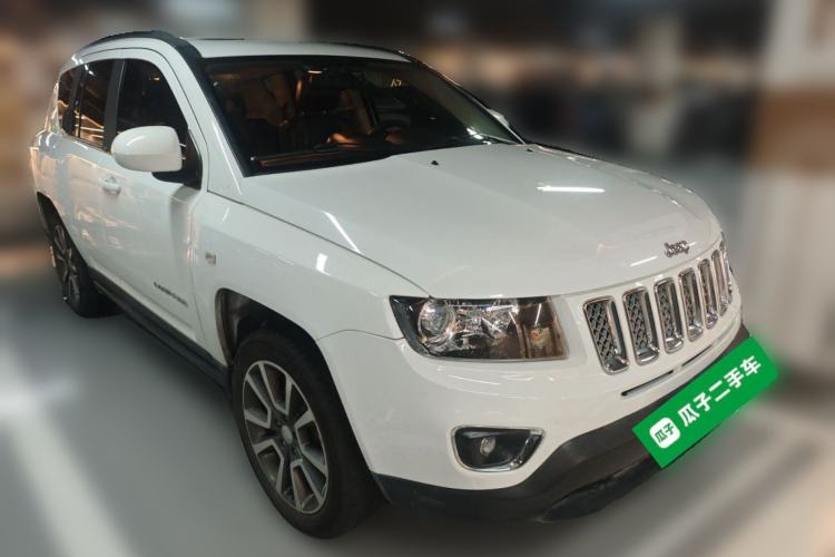 Used Jeep Compass 2014 Revised Version 2.0L Two-Wheel Drive Elite Edition Front Right 45 Deg