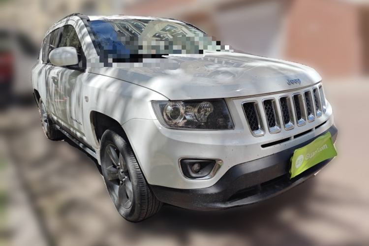 Used Jeep Compass 2014 Revised Version 2.4L Four-Wheel Drive Comfort Edition Front Right 45 Deg