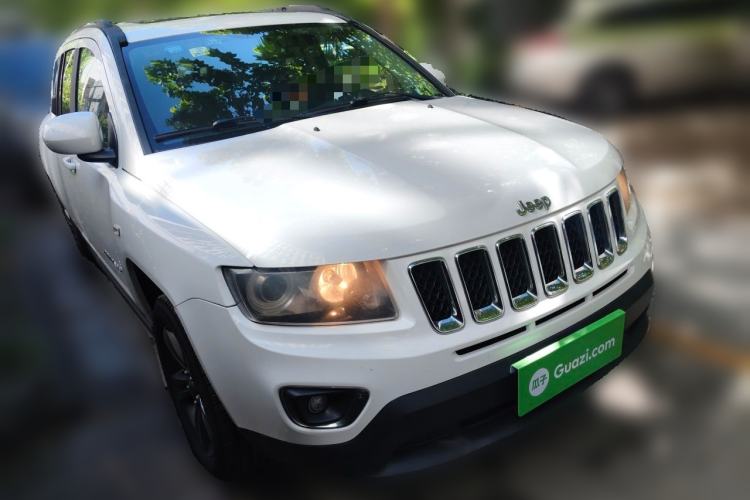 Used Jeep Compass  Front Right 45 Deg