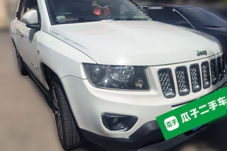 Used Jeep Compass 2014 Revised Version 2.0L Two-Wheel Drive Elite Edition Front Right 45 Deg