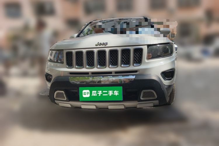 Used Jeep Compass 2014 2.0L two-wheel drive luxury version Front