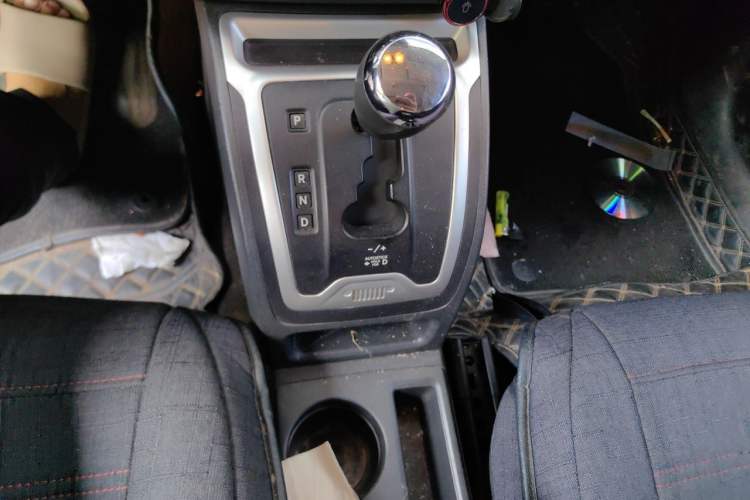 Used Jeep Compass 2014 Revised Version 2.0L Two-Wheel Drive Elite Edition Gear Lever