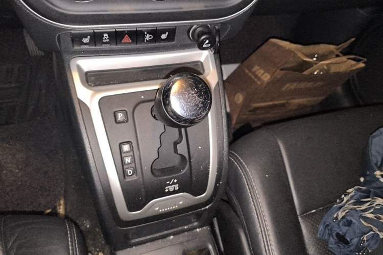 Used Jeep Compass 2014 Revised Version 2.0L Two-Wheel Drive Elite Edition Gear Lever