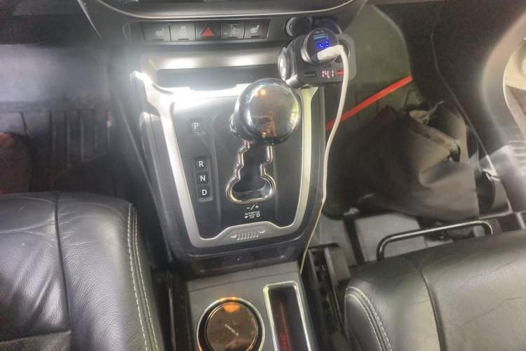 Used Jeep Compass 2014 2.0L two-wheel drive luxury version Gear Lever