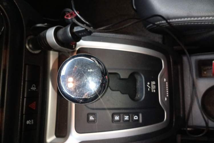 Used Jeep Compass 2014 2.4L Four-Wheel Drive Serpentine Collection Edition Gear Lever