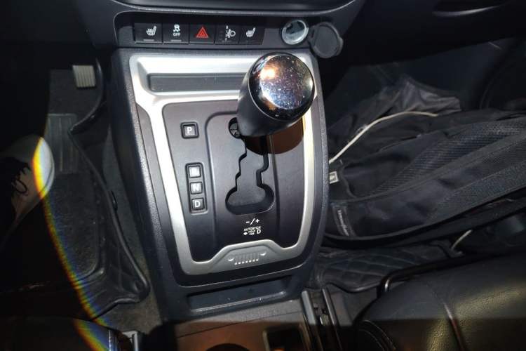 Used Jeep Compass 2014 2.0L two-wheel drive luxury version Gear Lever