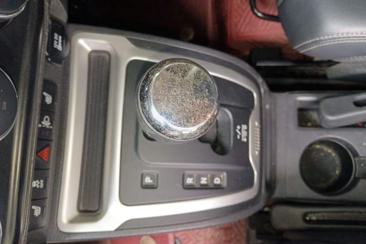 Used Jeep Compass 2014 2.0L two-wheel drive luxury version Gear Lever
