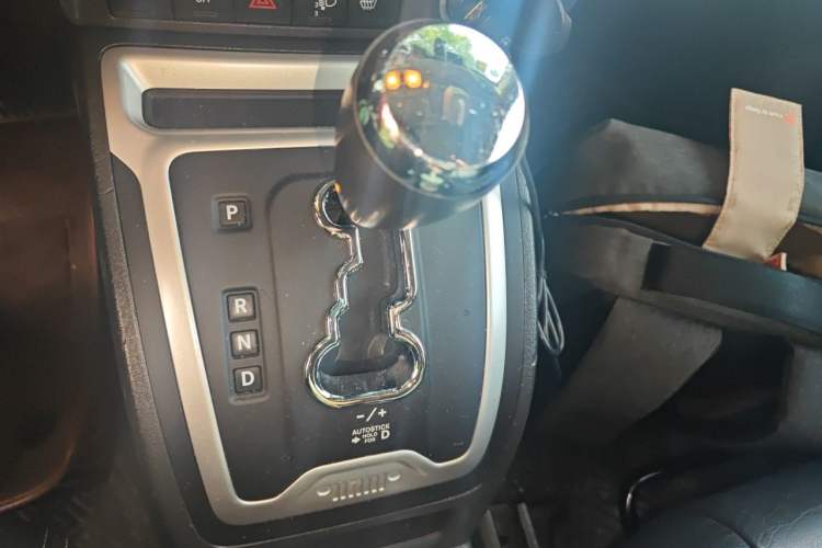 Used Jeep Compass 2014 Revised Version 2.4L Four-Wheel Drive Luxury Navigation Edition Gear Lever