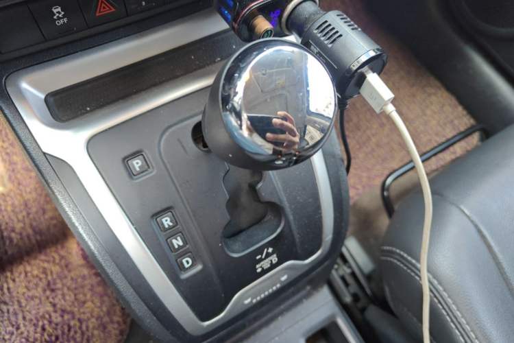 Used Jeep Compass 2014 Revised Version 2.4L Four-Wheel Drive Comfort Edition Gear Lever