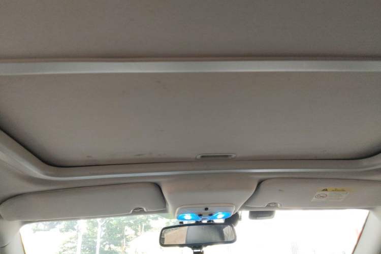 Used Jeep Compass 2014 2.4L four-wheel drive sport version Headliner