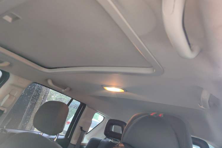 Used Jeep Compass 2014 Revised Version 2.0L Two-Wheel Drive Entry-Level Edition Headliner