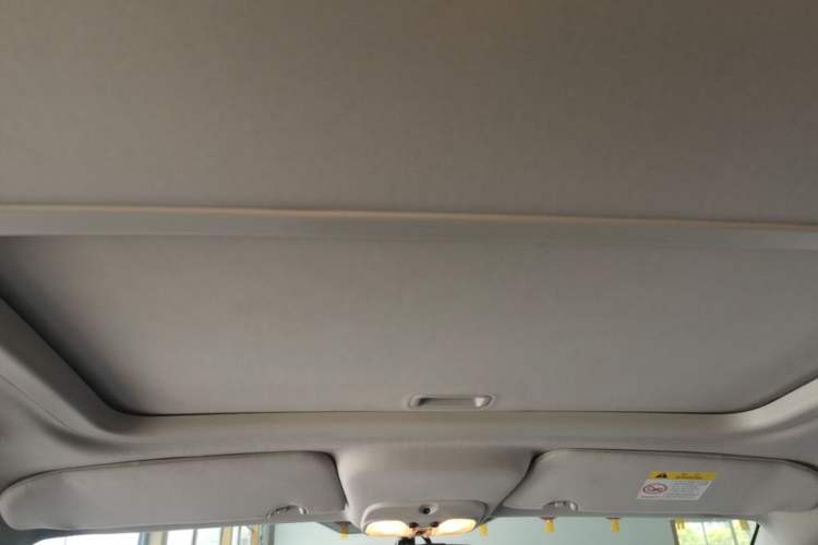 Used Jeep Compass 2014 2.4L four-wheel drive luxury navigation version Headliner