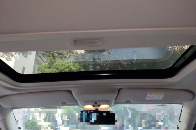 Used Jeep Compass 2014 2.4L four-wheel drive luxury version Headliner