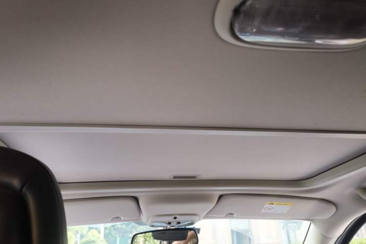Used Jeep Compass 2014 2.4L four-wheel drive luxury version Headliner
