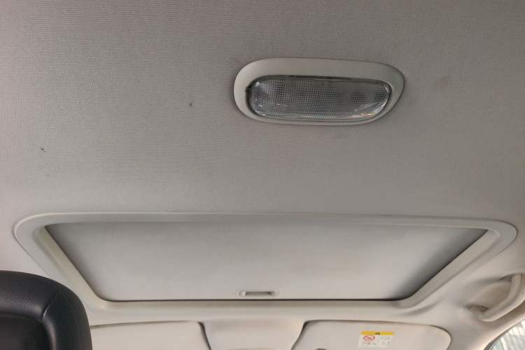 Used Jeep Compass 2014 2.0L two-wheel drive luxury version Headliner
