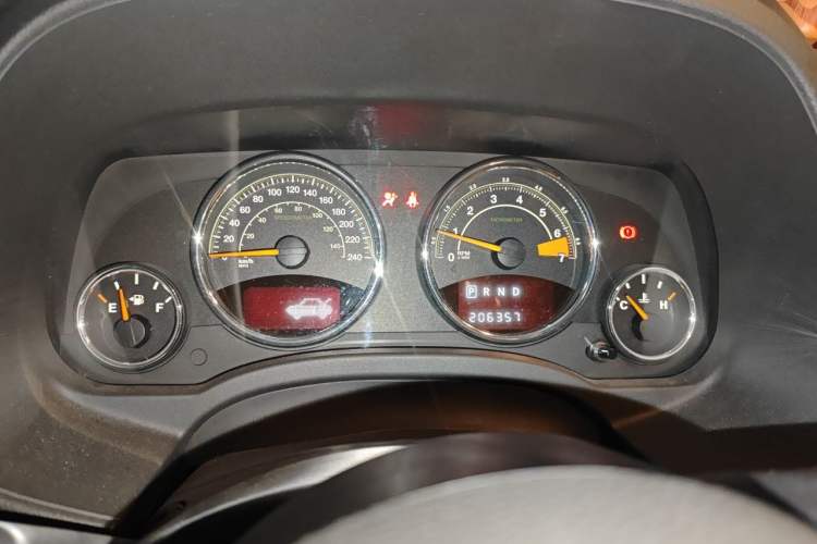 Used Jeep Compass 2014 Revised Version 2.4L Four-Wheel Drive Comfort Edition Instrument Cluster