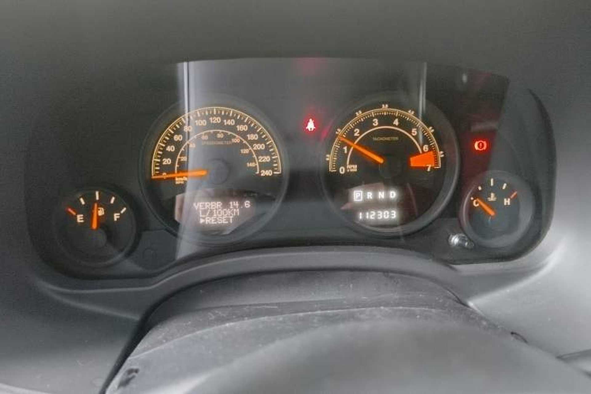 Used Jeep Compass 2014 2.0L two-wheel drive sport version Instrument Cluster