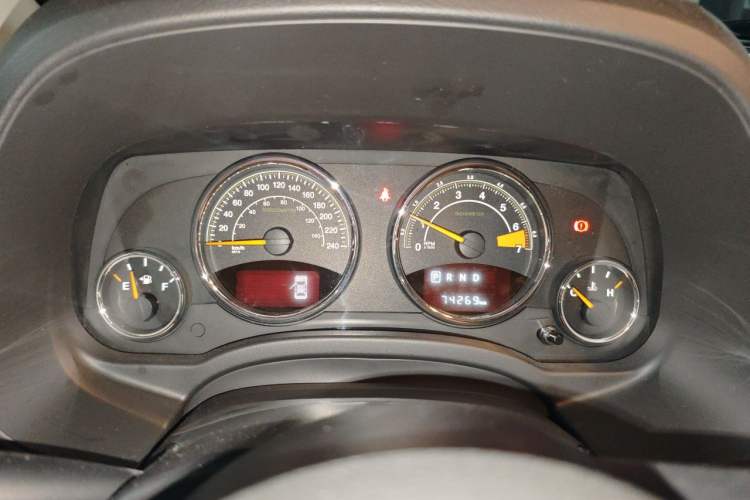 Used Jeep Compass 2014 Revised Version 2.0L Two-Wheel Drive Elite Edition Instrument Cluster