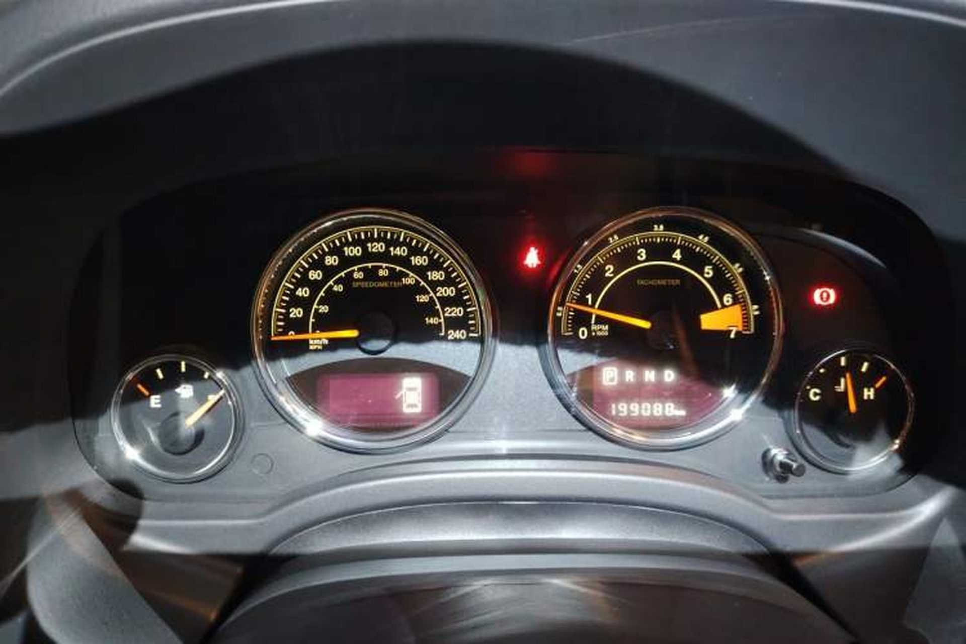 Used Jeep Compass 2014 2.0L two-wheel drive luxury version Instrument Cluster