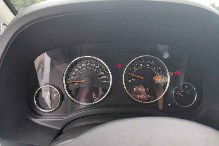 Used Jeep Compass 2014 Revised Version 2.0L Two-Wheel Drive Elite Edition Instrument Cluster