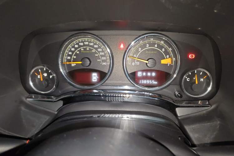 Used Jeep Compass 2014 Revised Version 2.4L Four-Wheel Drive Luxury Edition Instrument Cluster