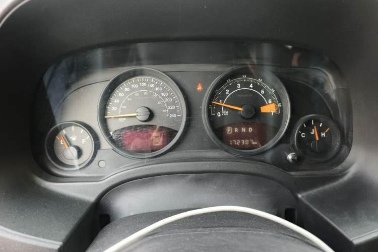 Used Jeep Compass 2014 2.0L two-wheel drive urban version Instrument Cluster
