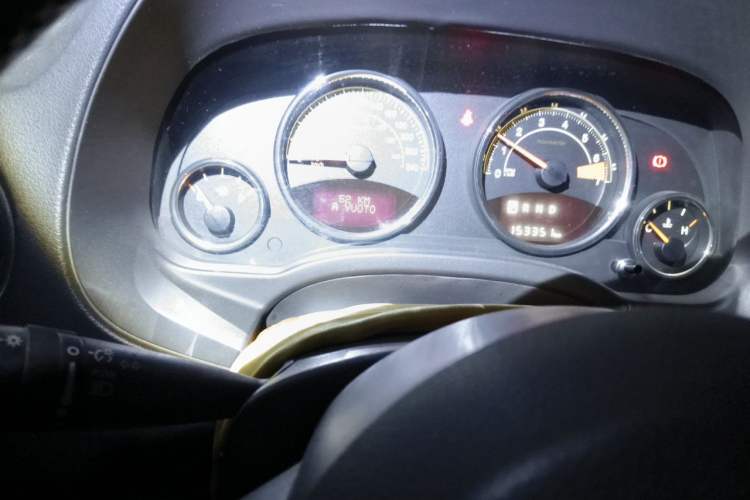 Used Jeep Compass 2014 Revised Version 2.4L Four-Wheel Drive Comfort Edition Instrument Cluster