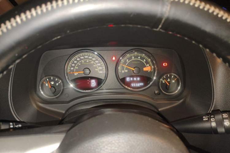 Used Jeep Compass 2014 Revised Version 2.4L Four-Wheel Drive Comfort Edition Instrument Cluster