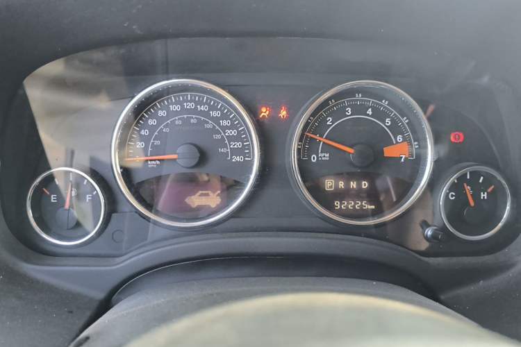 Used Jeep Compass 2014 Revised Version 2.4L Four-Wheel Drive Comfort Edition Instrument Cluster