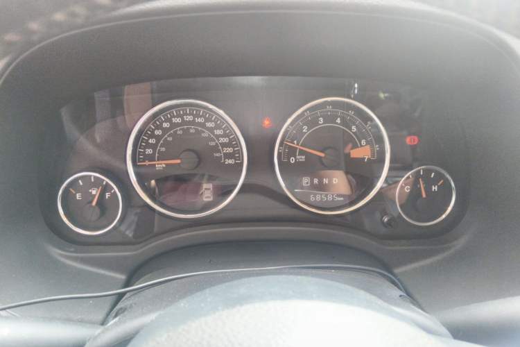 Used Jeep Compass 2014 Revised Version 2.4L Four-Wheel Drive Comfort Edition Instrument Cluster