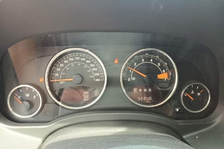 Used Jeep Compass 2014 Revised Version 2.4L Four-Wheel Drive Comfort Edition Instrument Cluster