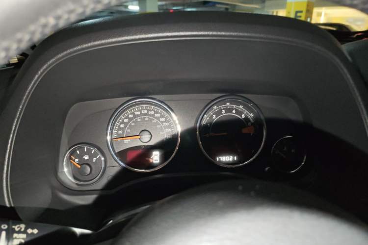 Used Jeep Compass 2014 Revised Version 2.4L Four-Wheel Drive Comfort Edition Instrument Cluster