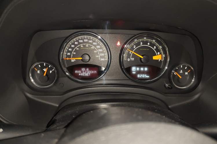 Used Jeep Compass 2014 Revised Version 2.4L Four-Wheel Drive Comfort Edition Instrument Cluster