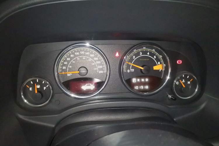 Used Jeep Compass 2014 2.4L Four-Wheel Drive Serpentine Collection Edition Instrument Cluster