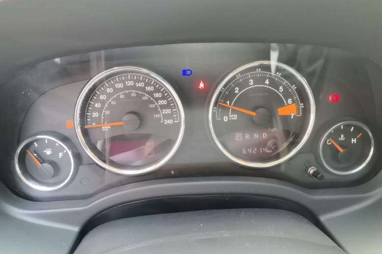 Used Jeep Compass 2014 Revised Version 2.4L Four-Wheel Drive Comfort Edition Instrument Cluster