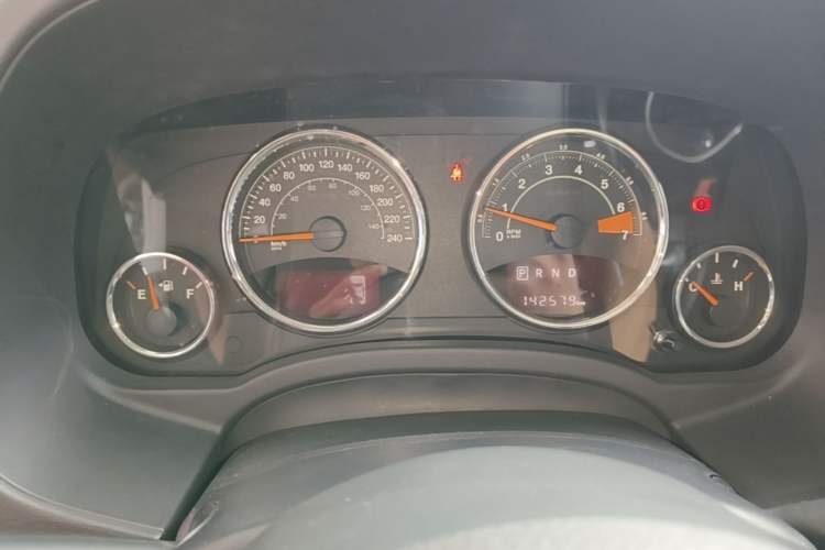 Used Jeep Compass 2014 Revised Version 2.4L Four-Wheel Drive Comfort Edition Instrument Cluster