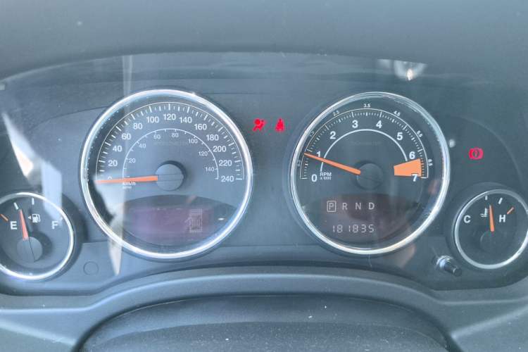 Used Jeep Compass 2014 Revised Version 2.4L Four-Wheel Drive Comfort Edition Instrument Cluster