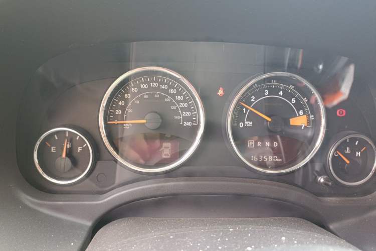 Used Jeep Compass 2014 Revised Version 2.4L Four-Wheel Drive Luxury Edition Instrument Cluster