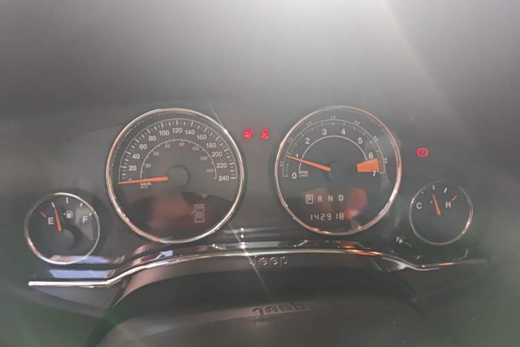 Used Jeep Compass 2014 Revised Version 2.4L Four-Wheel Drive Luxury Navigation Edition Instrument Cluster