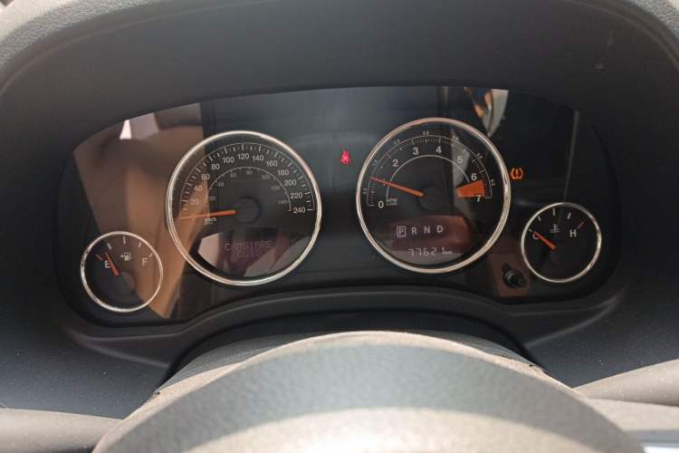 Used Jeep Compass 2014 Revised Version 2.4L Four-Wheel Drive Luxury Edition Instrument Cluster