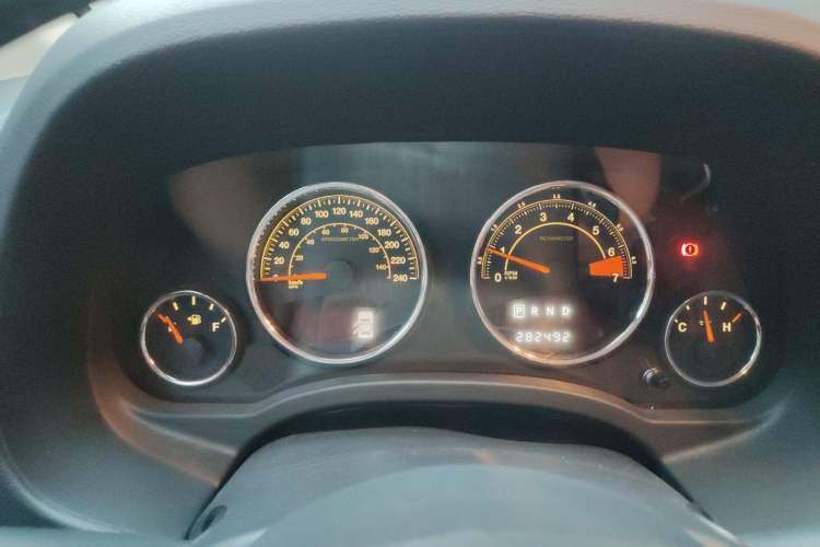 Used Jeep Compass 2014 Revised Version 2.4L Four-Wheel Drive Comfort Edition Instrument Cluster