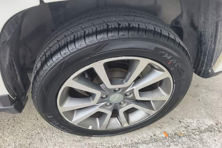 Used Jeep Compass 2014 2.4L four-wheel drive luxury navigation version Interior 10