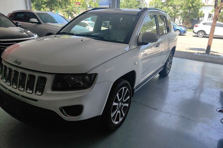 Used Jeep Compass 2014 2.0L two-wheel drive luxury version Left Front Headlight