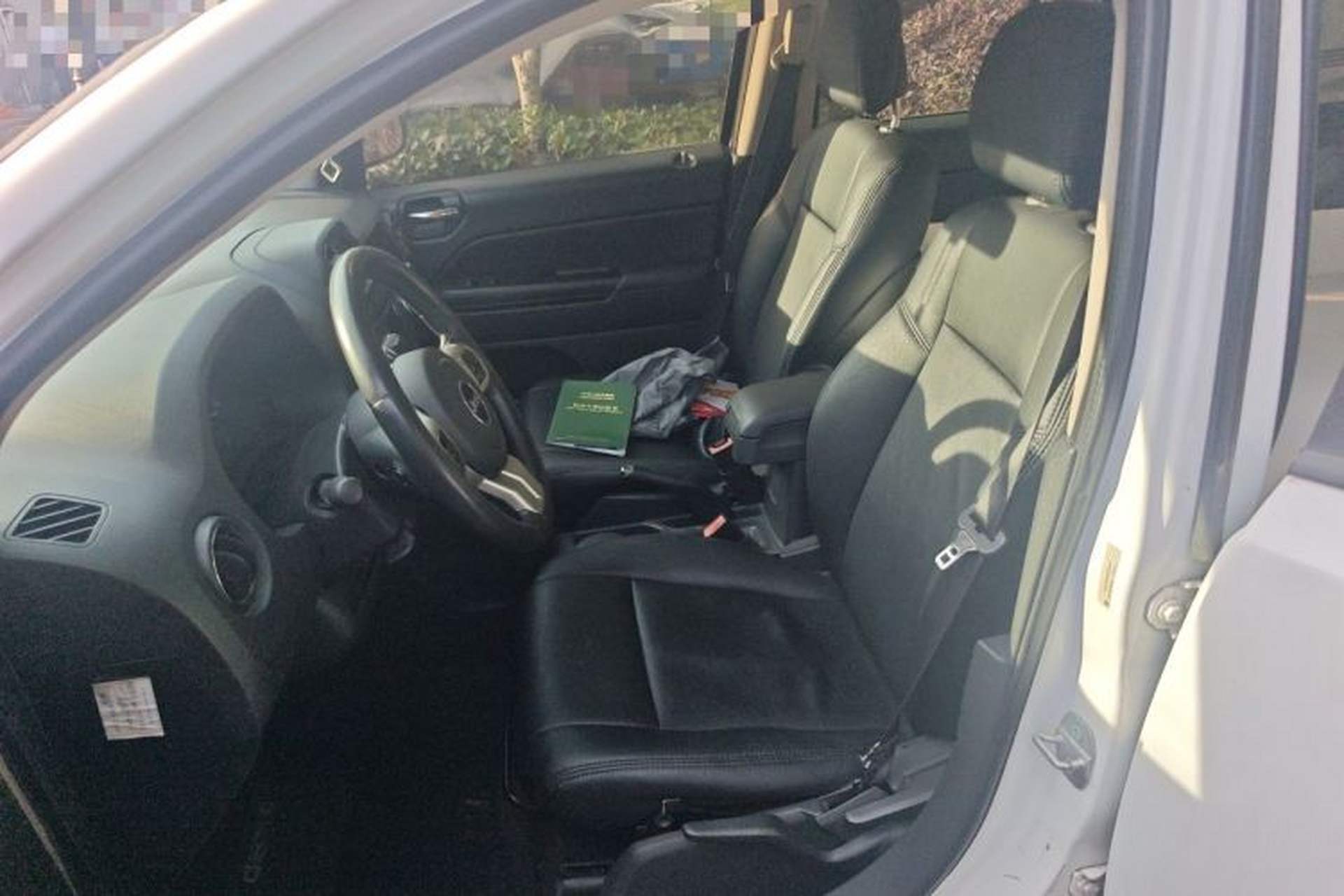 Used Jeep Compass 2014 2.4L four-wheel drive sport version Left Front Seat