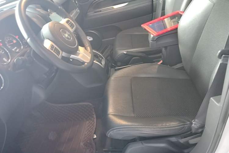Used Jeep Compass 2014 Revised Version 2.4L Four-Wheel Drive Comfort Edition Left Front Seat
