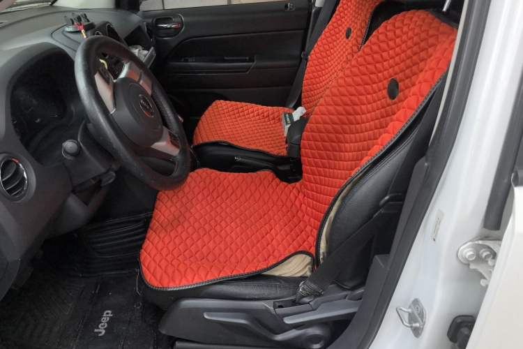 Used Jeep Compass 2014 Revised Version 2.0L Two-Wheel Drive Entry-Level Edition Left Front Seat