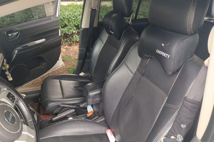 Used Jeep Compass 2014 2.0L two-wheel drive luxury version Left Front Seat