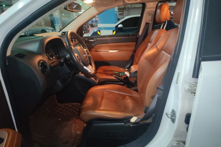 Used Jeep Compass 2014 Revised Version 2.4L Four-Wheel Drive Luxury Navigation Edition Left Front Seat