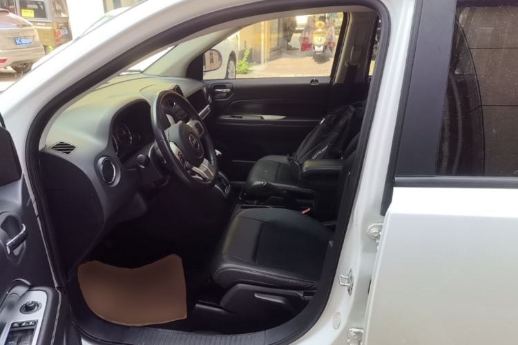 Used Jeep Compass 2014 Revised Version 2.4L Four-Wheel Drive Comfort Edition Left Front Seat