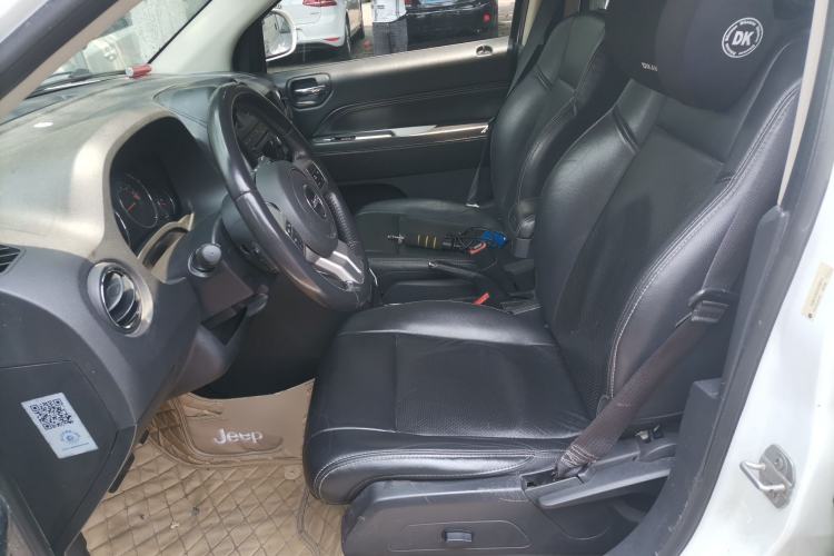 Used Jeep Compass 2014 2.4L four-wheel drive luxury version Left Front Seat